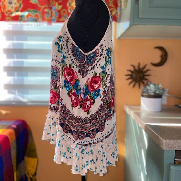 Bila ivory boho V neck tassel top high low hem size Med - Picture 10 of 10